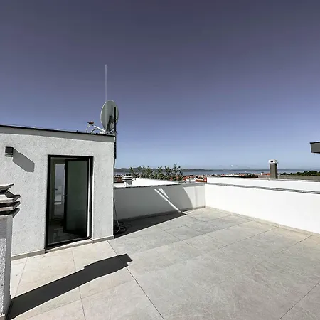 Апартаменты Brand New 2 Bed, 1 Bath Задар