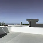 Brand New 2 Bed, 1 Bath
