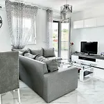 Brand New 2 Bed, 1 Bath